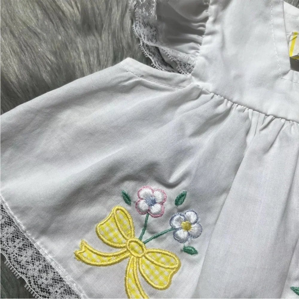 Vintage Baby Girls White Lace Ruffle Bow Floral Top